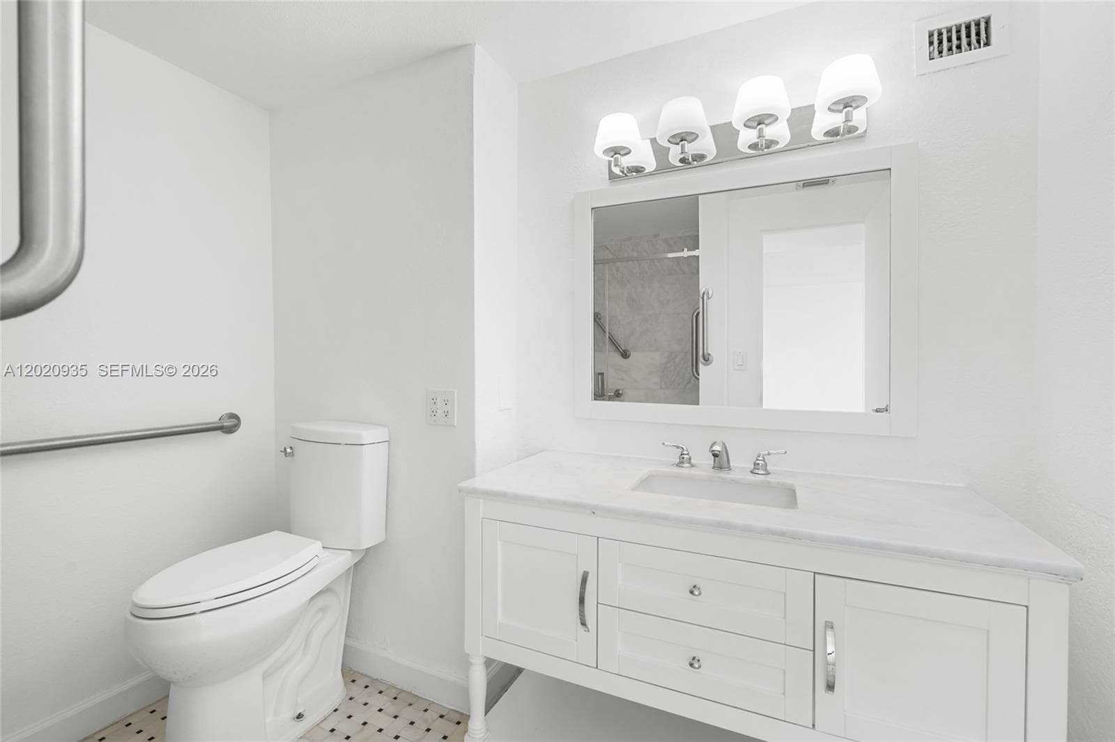 800 West Ave 527 photo 14