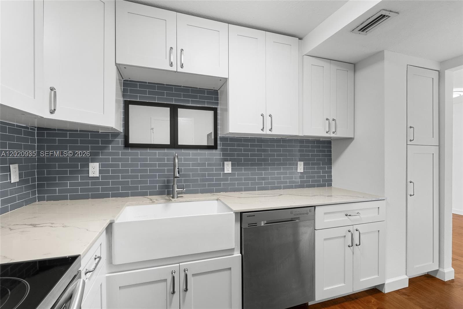 800 West Ave 527 photo 8