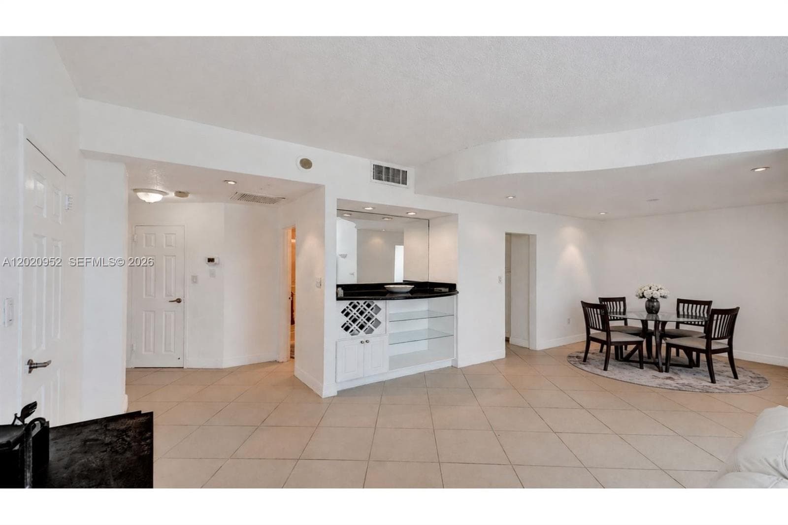 4925 Collins Ave 3H photo 3