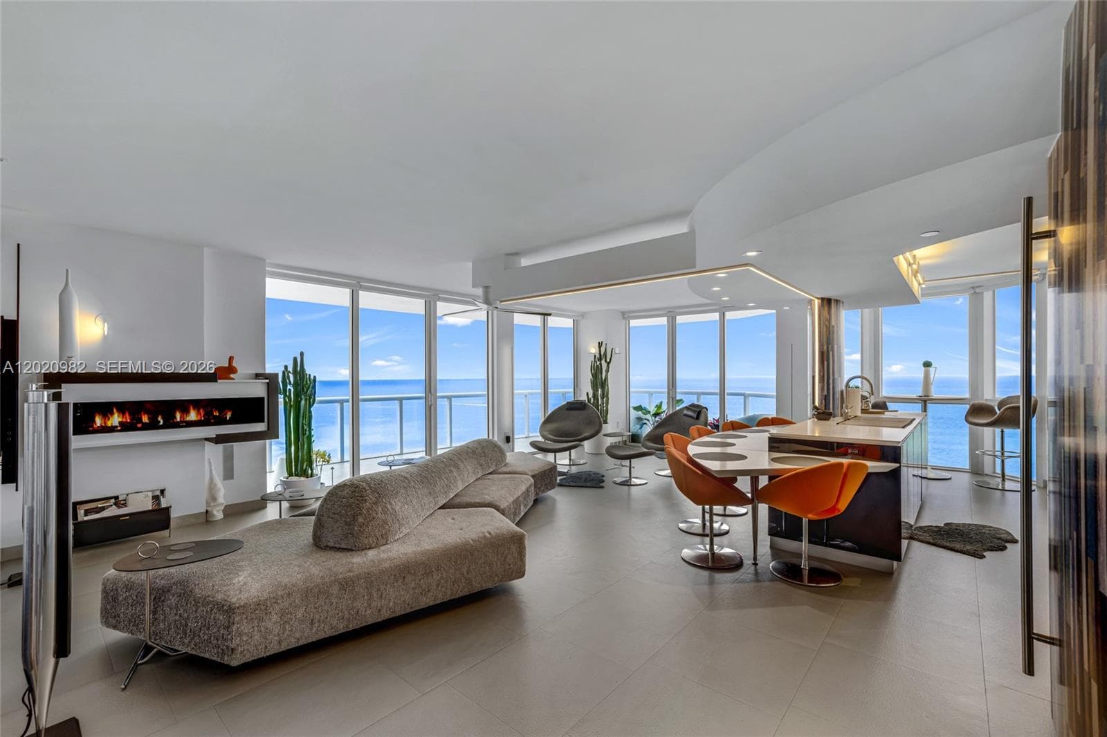 6365 Collins Ave 2301 photo 2