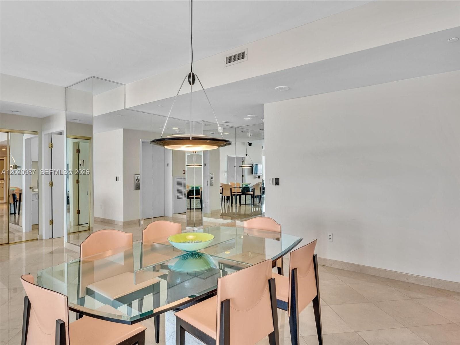 10101 Collins Ave 18C + CABANA photo 12
