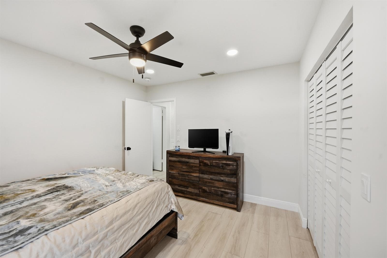 10775 Waterberry Drive photo 22