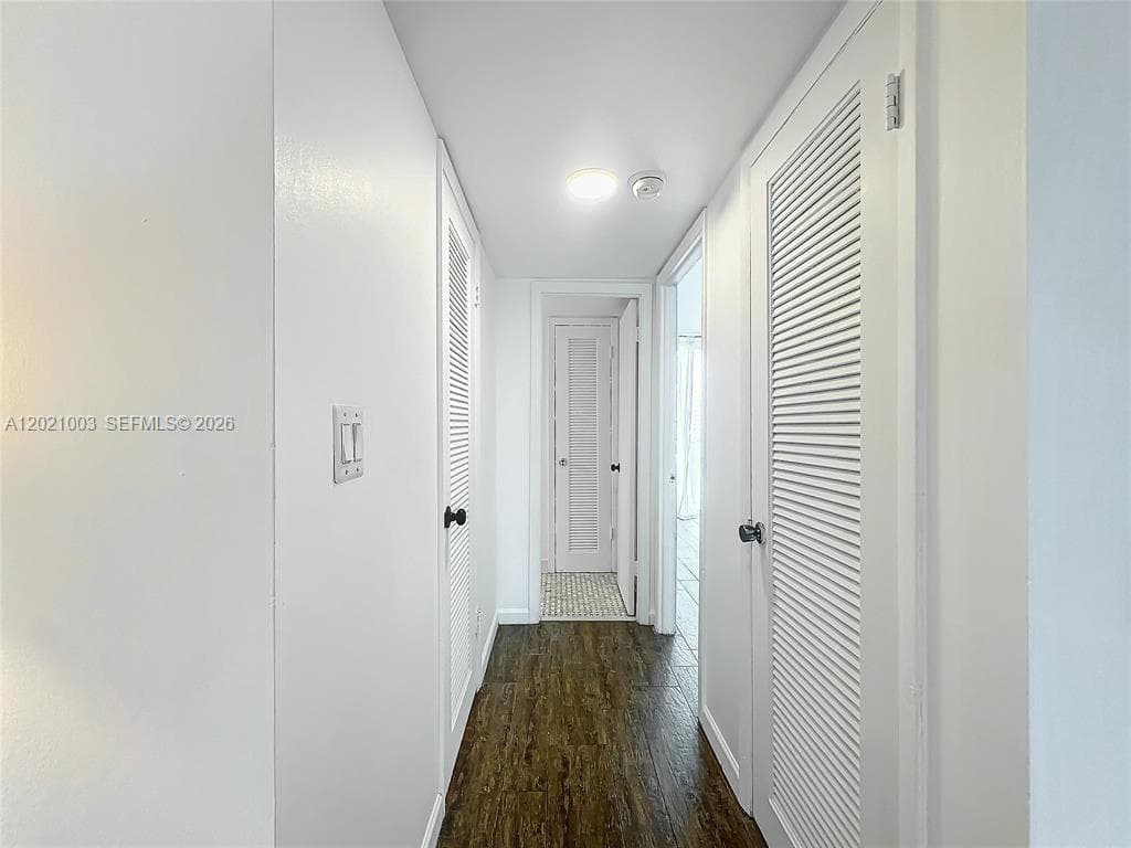 7133 Bay Dr 705 photo 6