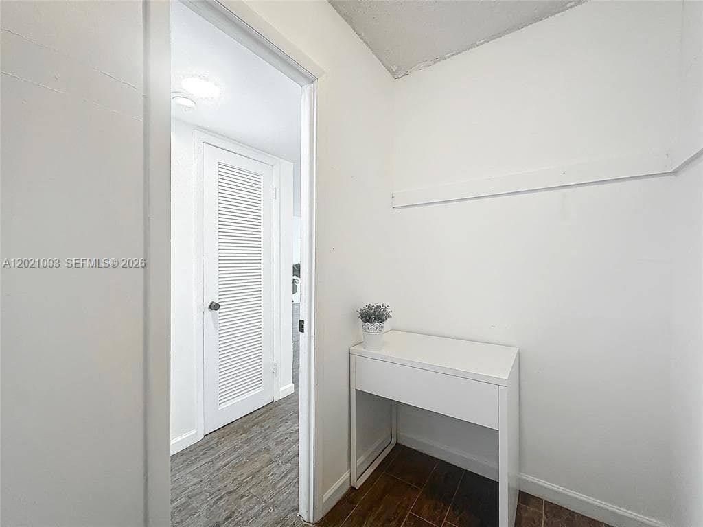 7133 Bay Dr 705 photo 15