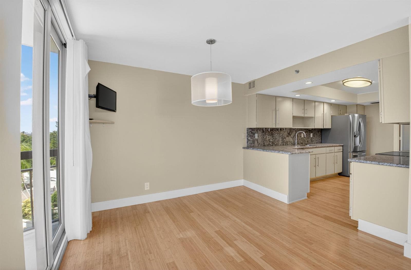 901 E Camino 4c photo 23