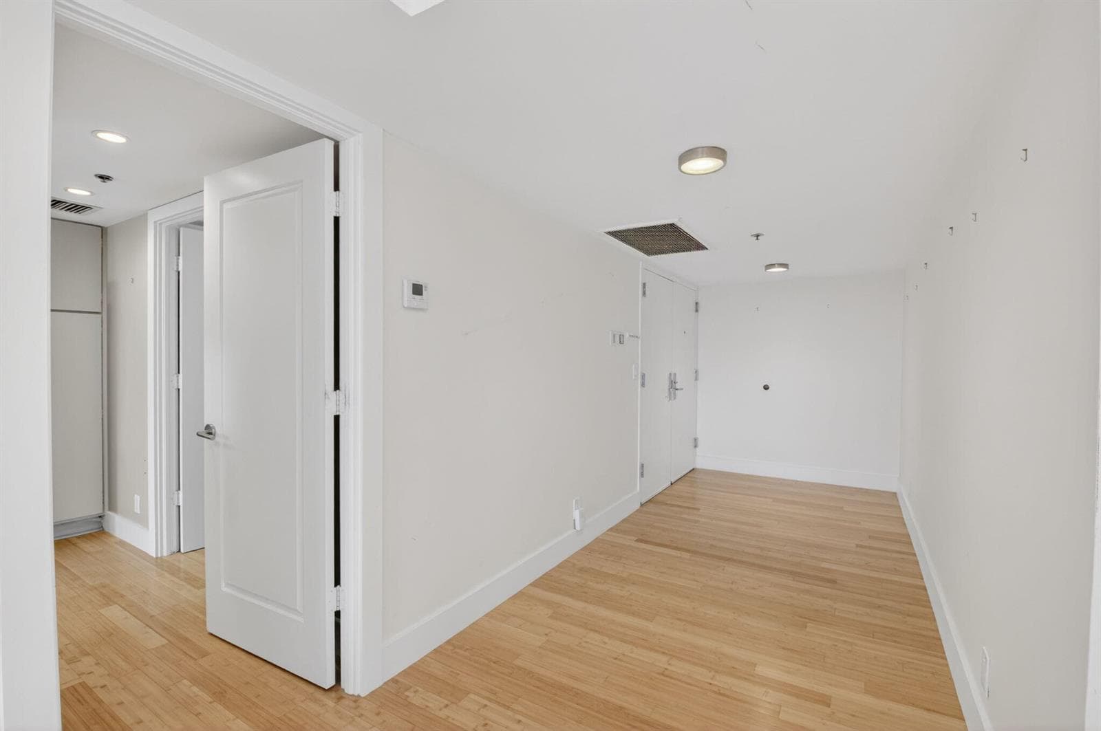 901 E Camino 4c photo 10