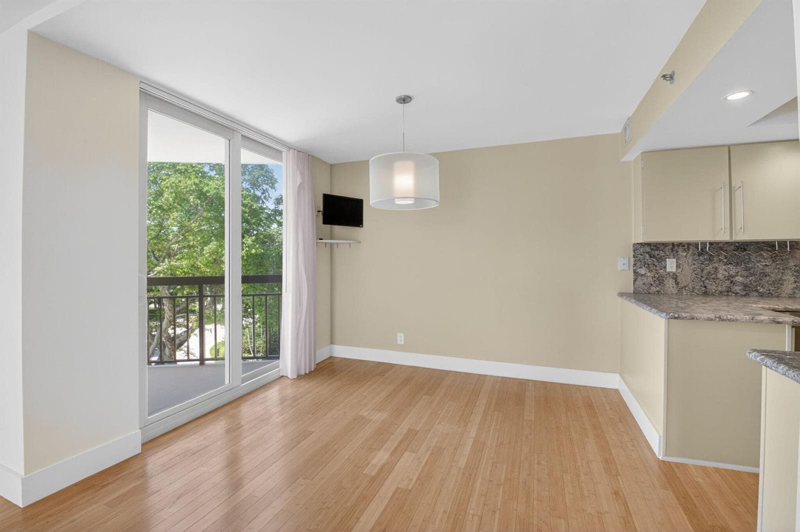 901 E Camino 4c photo 21