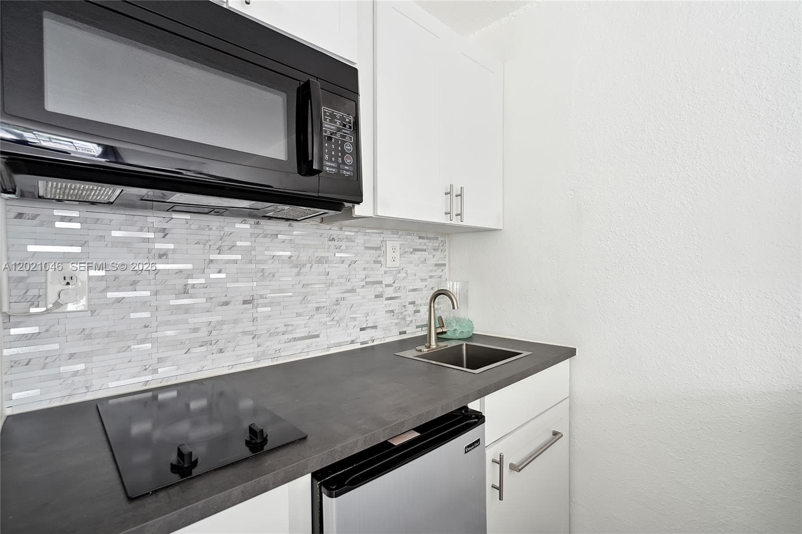 6484 INDIAN CREEK DR 109 photo 8