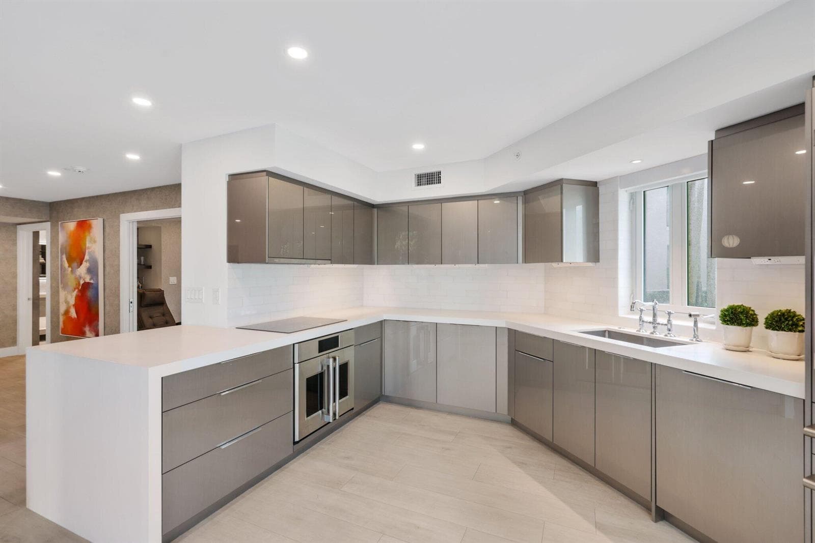 100 SE 5th Avenue 106 photo 13