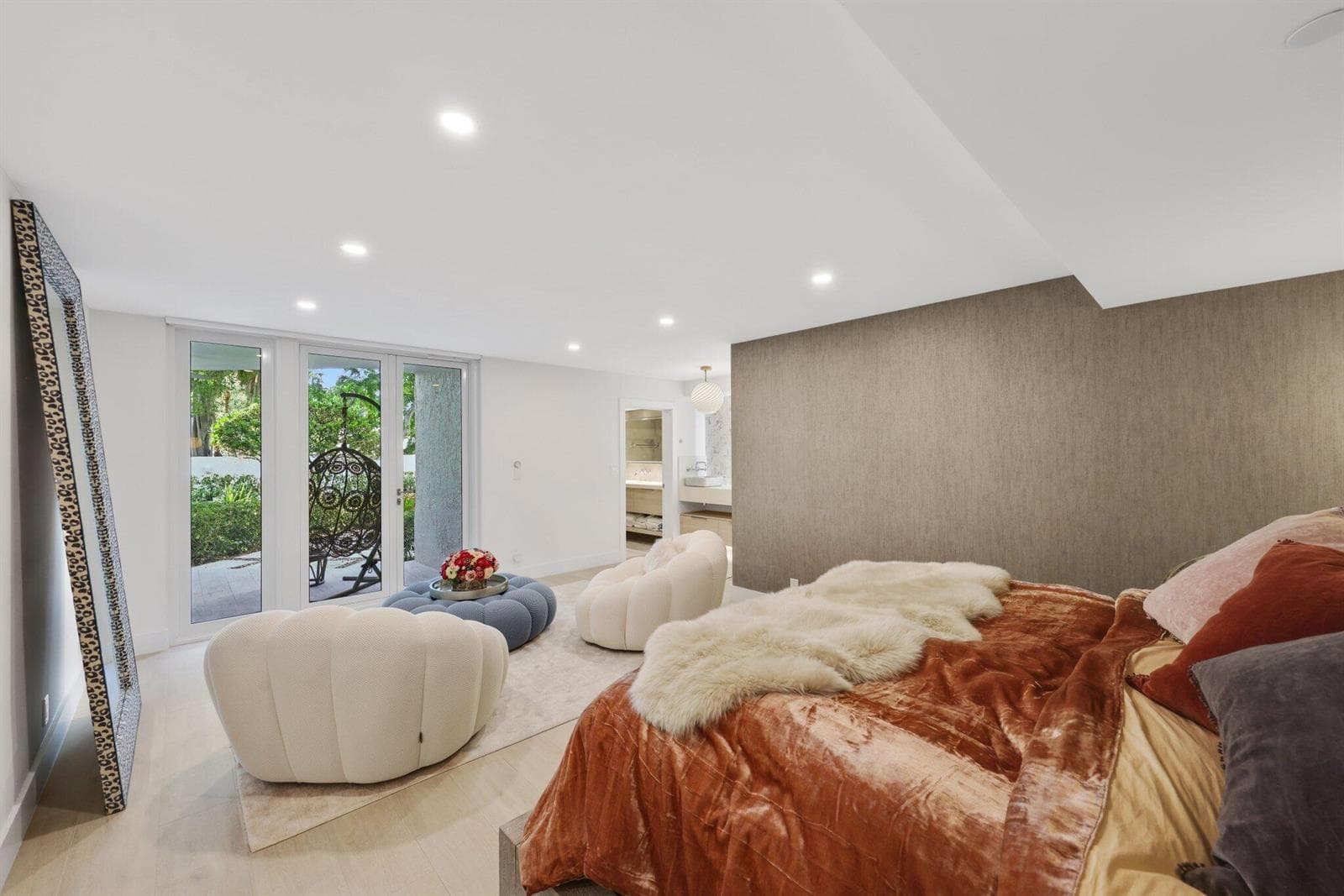 100 SE 5th Avenue 106 photo 21