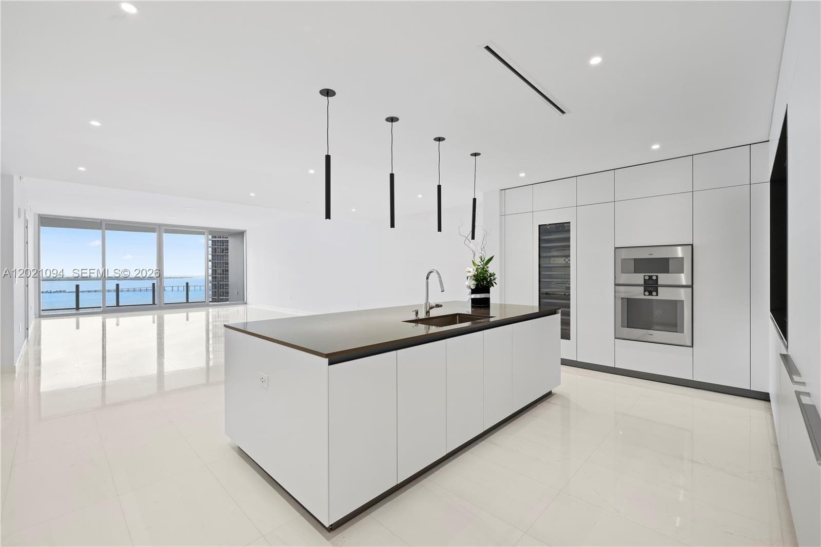 300 Biscayne Blvd Way 3404 photo 2