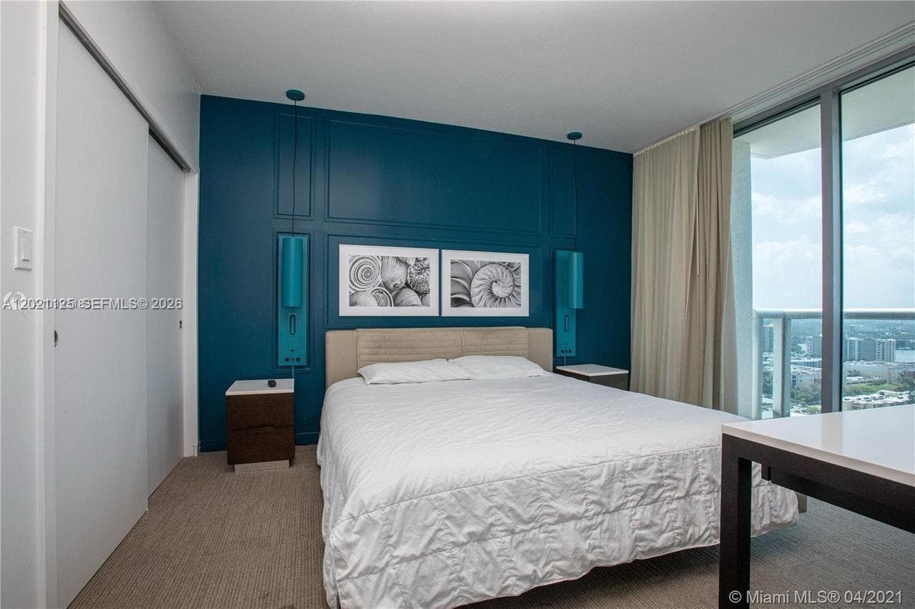 17315 Collins Ave 1507 photo 18