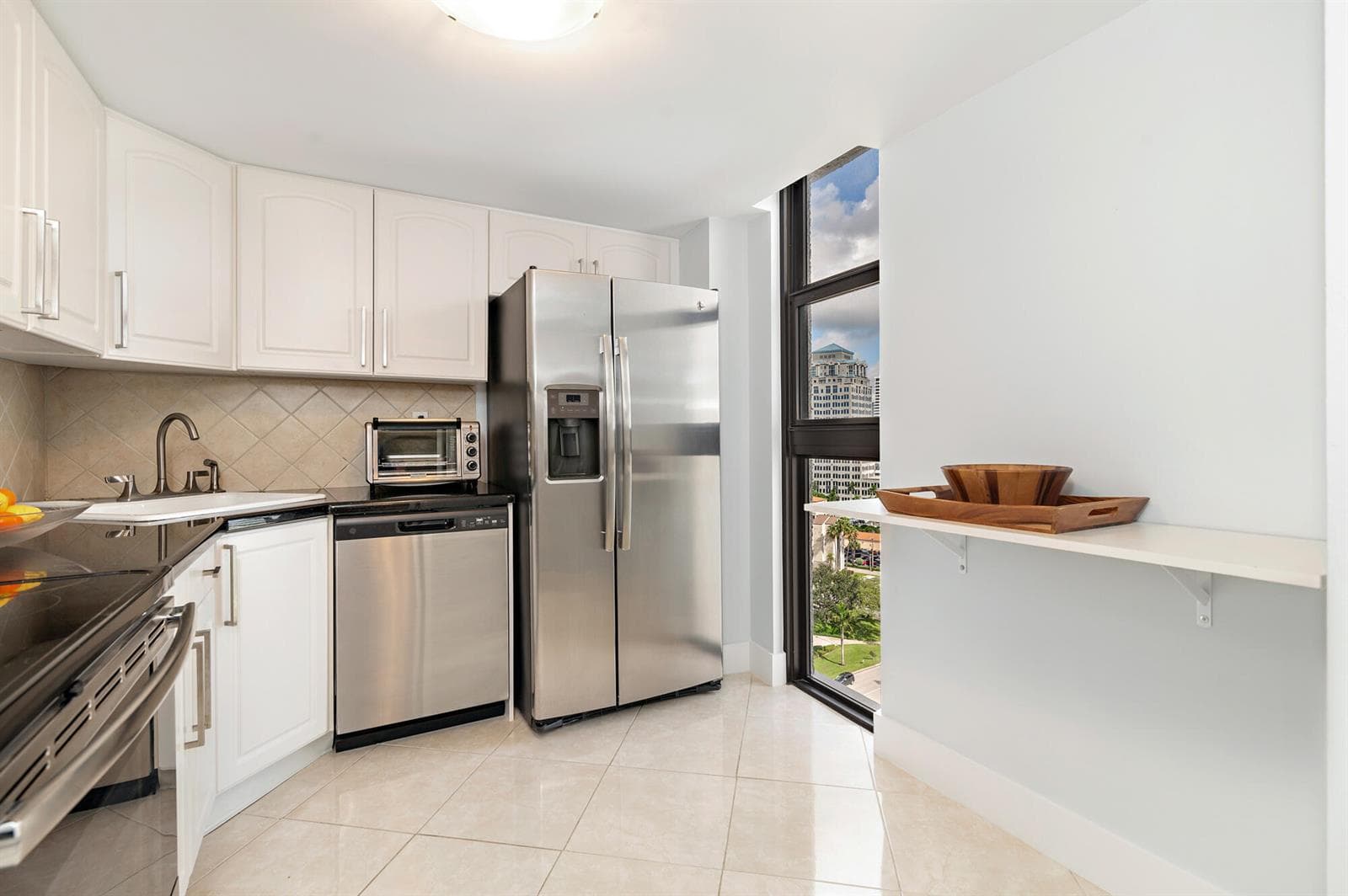 1200 S Flagler Drive 1706 photo 3