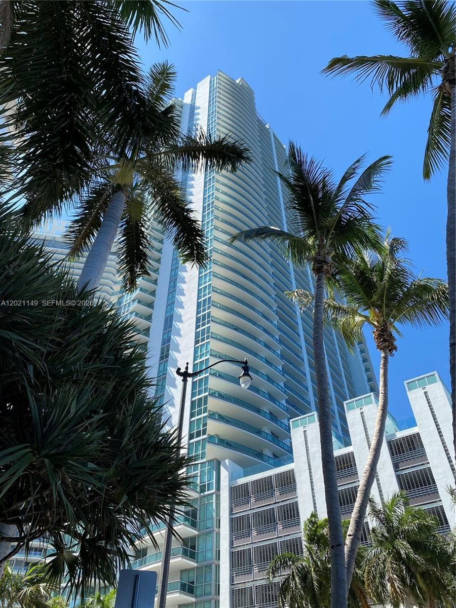 1331 Brickell Bay Dr 4407 photo 1
