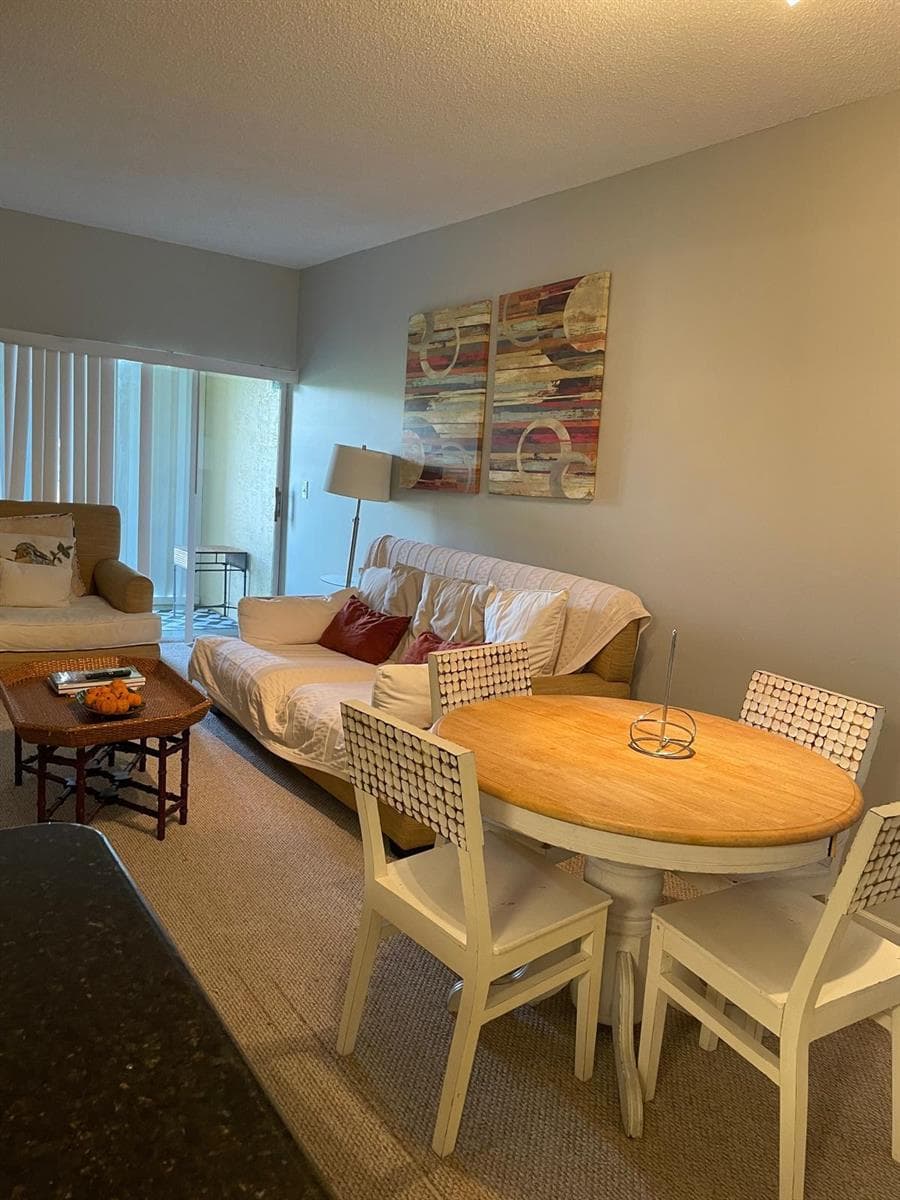 2060 Greenview Shores Boulevard 319 photo 6