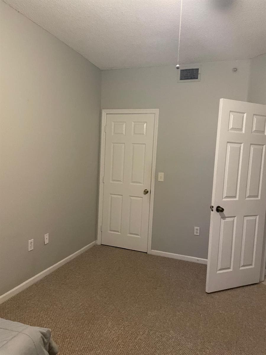 2060 Greenview Shores Boulevard 319 photo 17