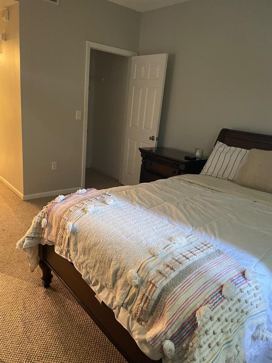 2060 Greenview Shores Boulevard 319 photo 9