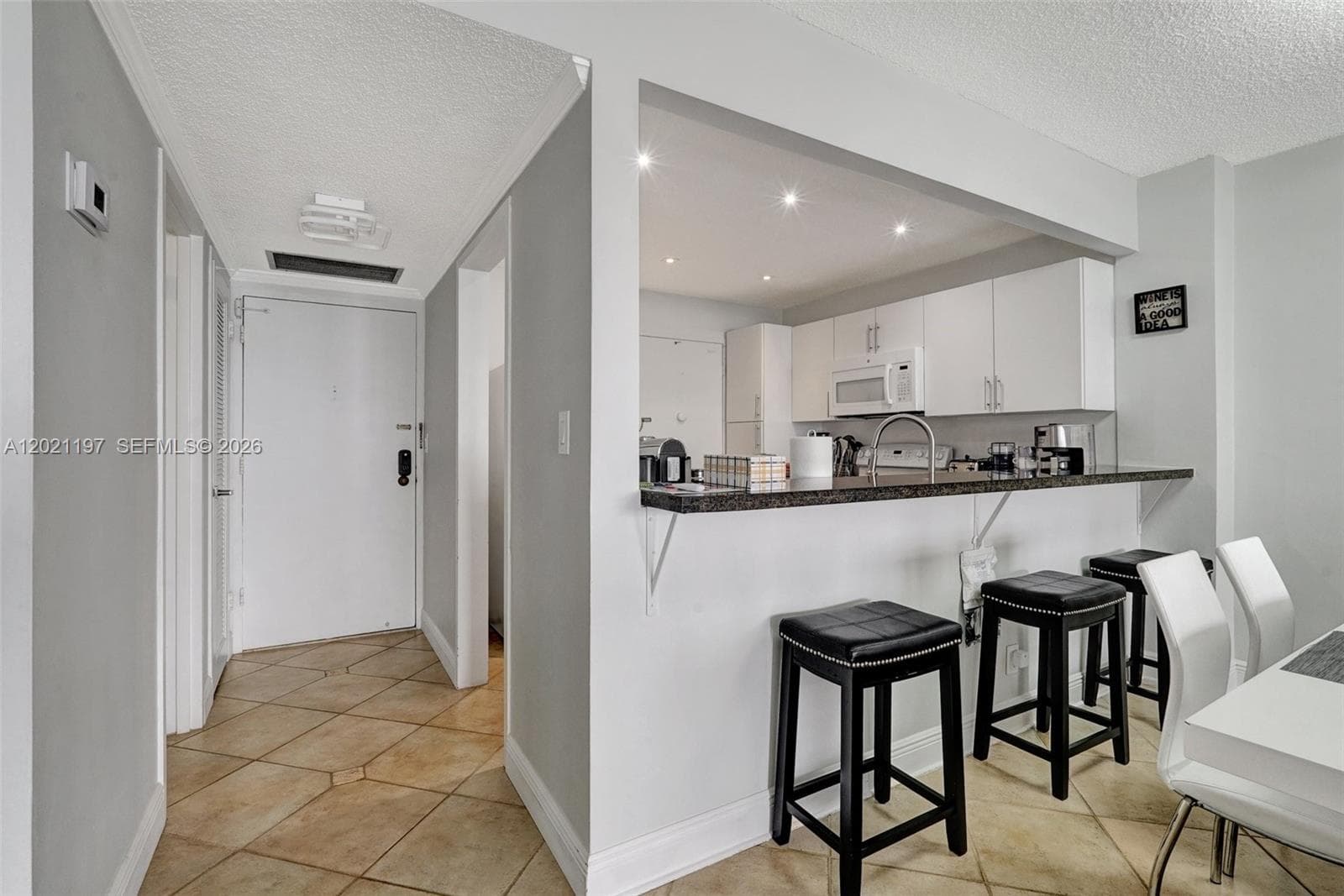 3725 Ocean Dr 812 photo 3