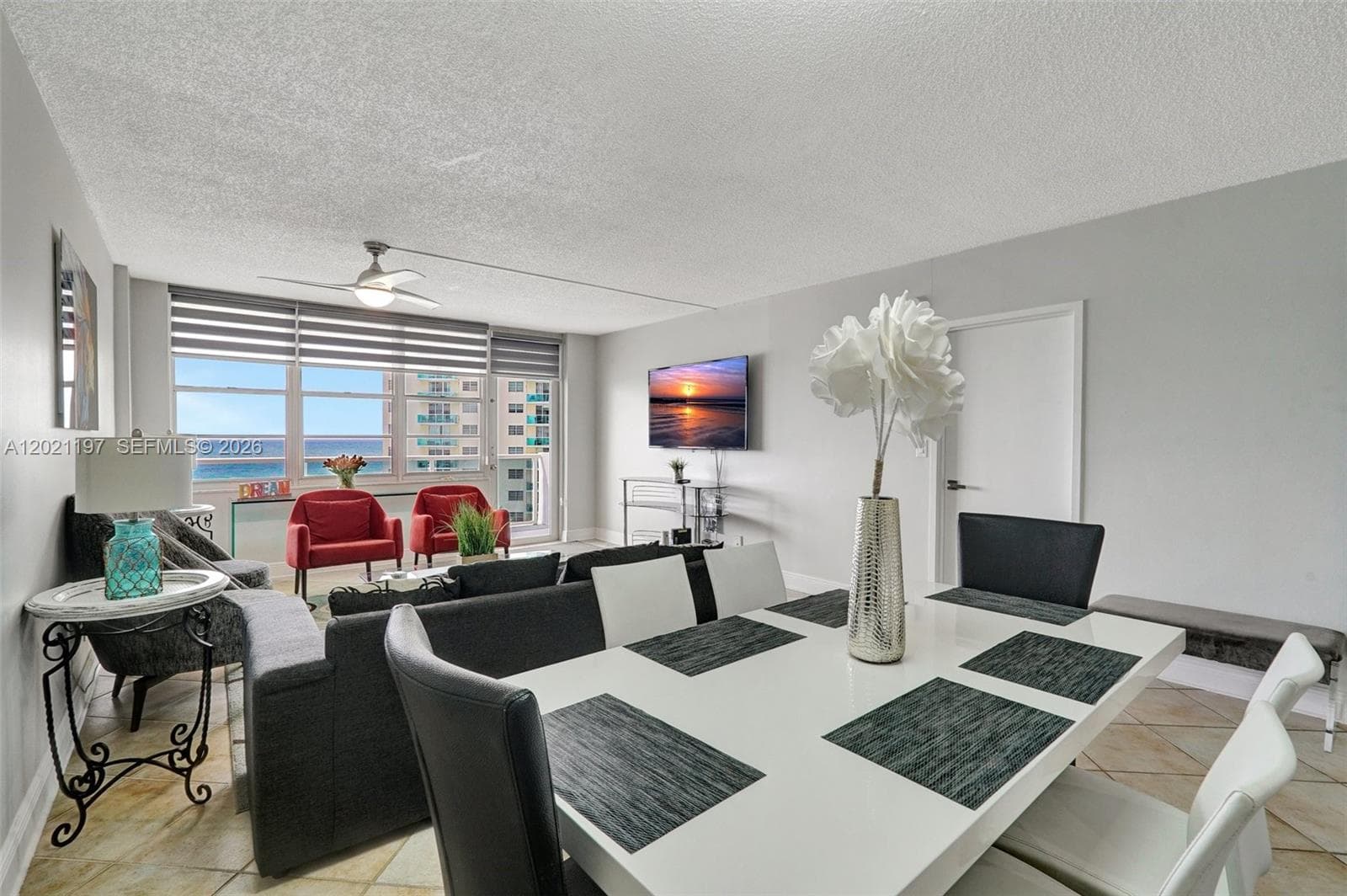3725 Ocean Dr 812 photo 9