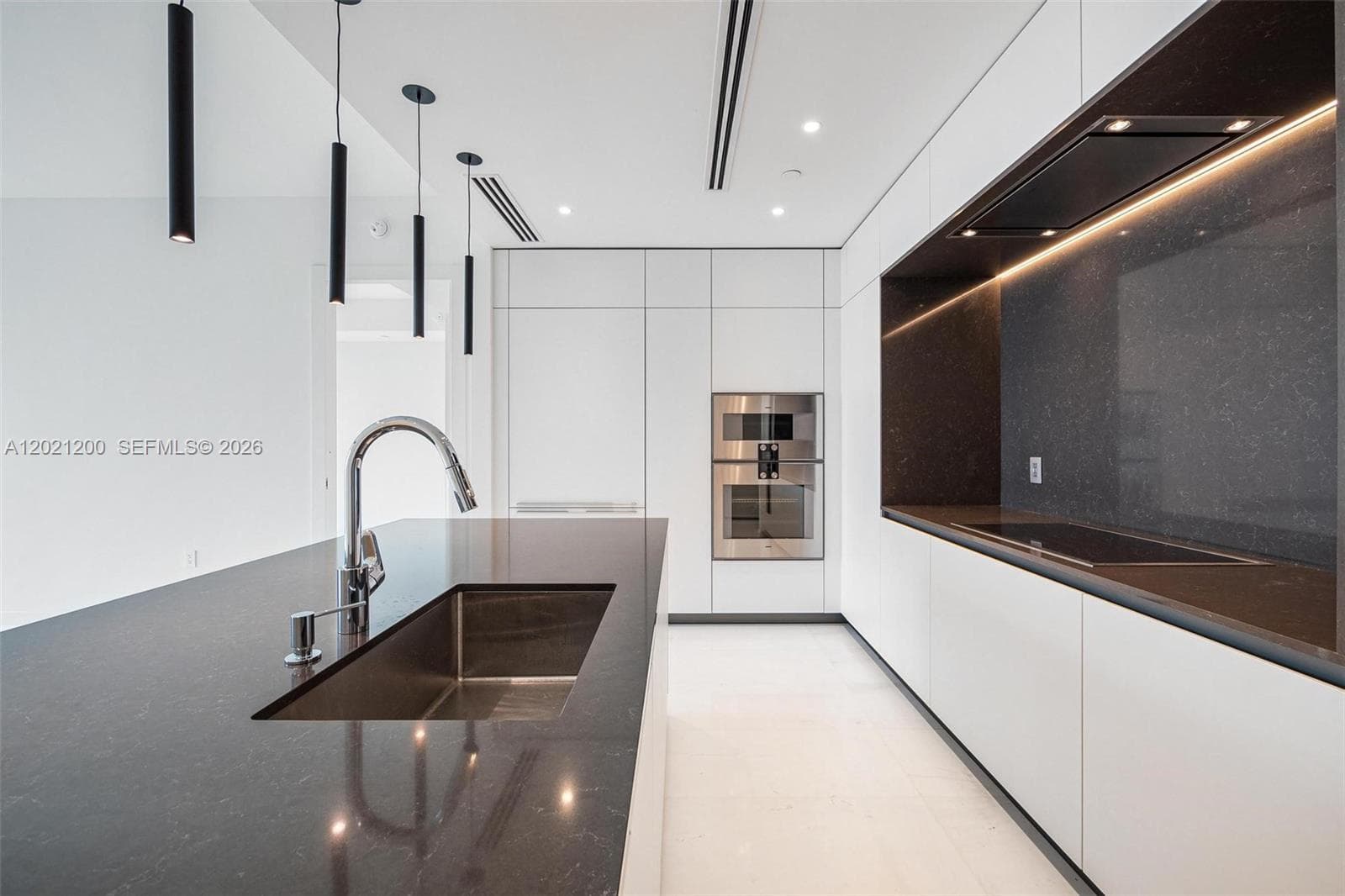 300 Biscayne Boulevard Way 2906W photo 6