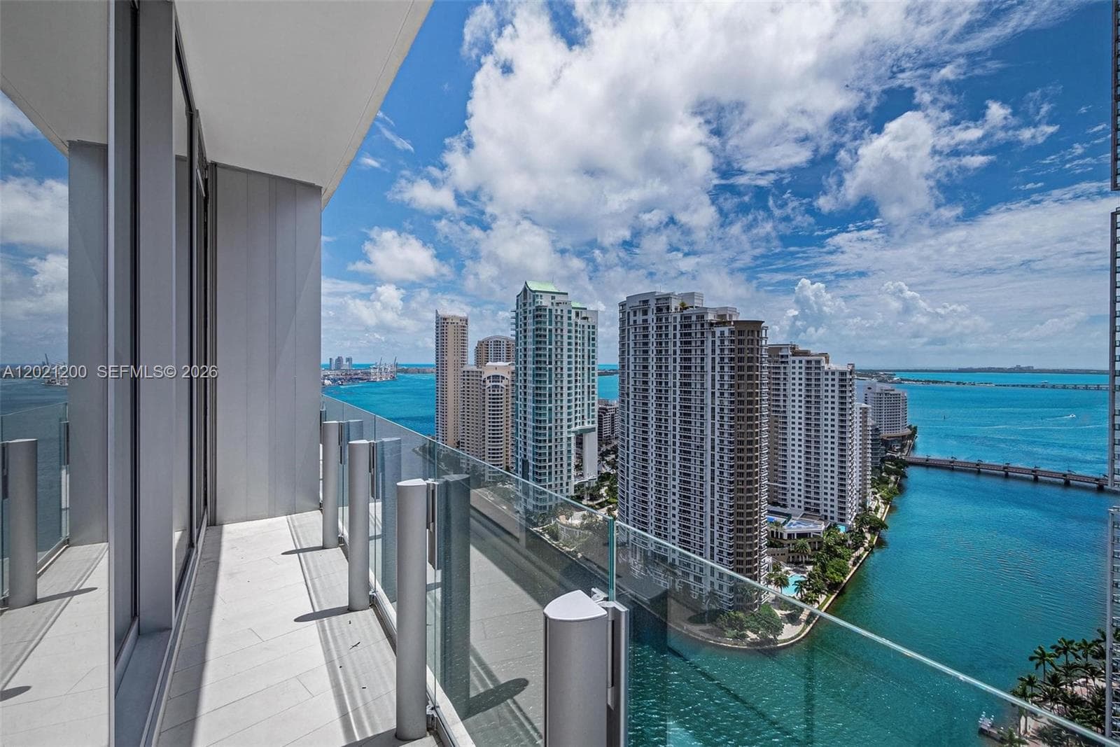 300 Biscayne Boulevard Way 2906W photo 3