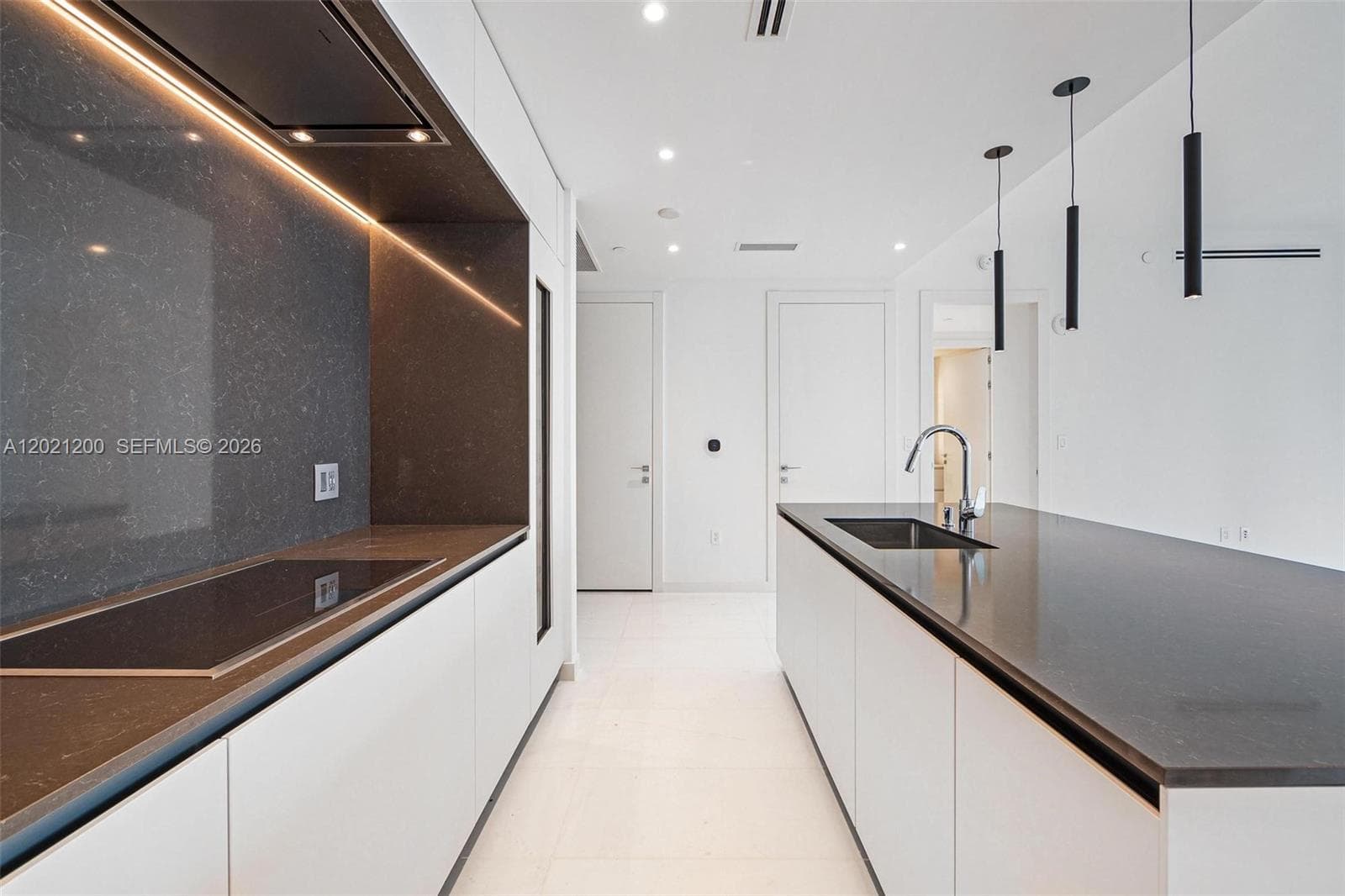 300 Biscayne Boulevard Way 2906W photo 1