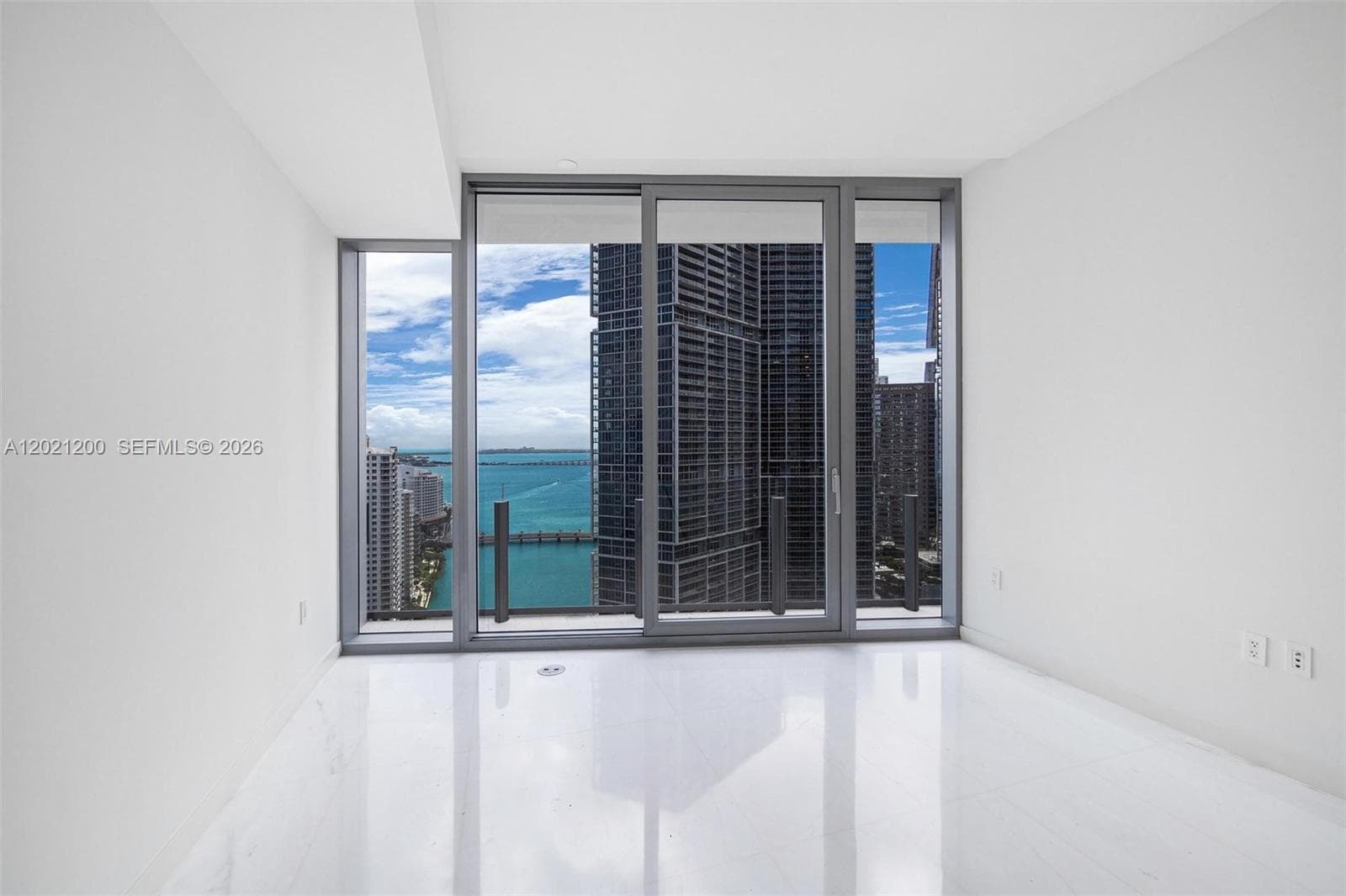 300 Biscayne Boulevard Way 2906W photo 21