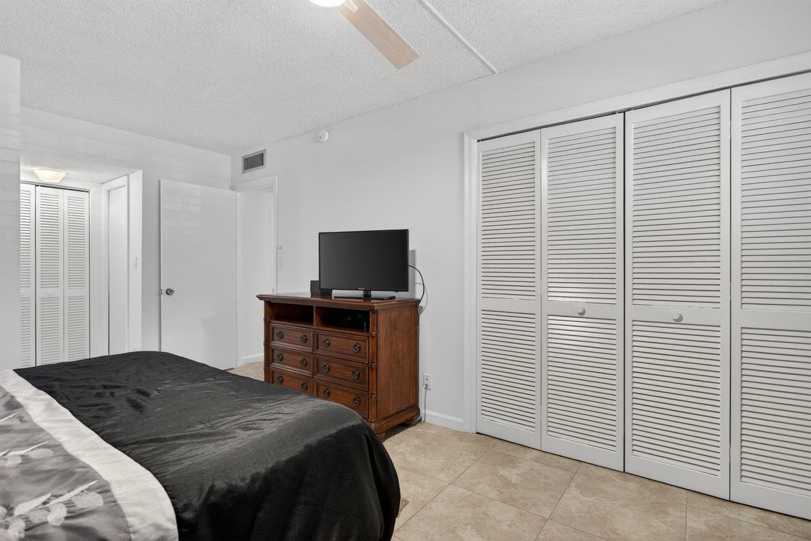 3150 NE 48th Court 104 photo 12