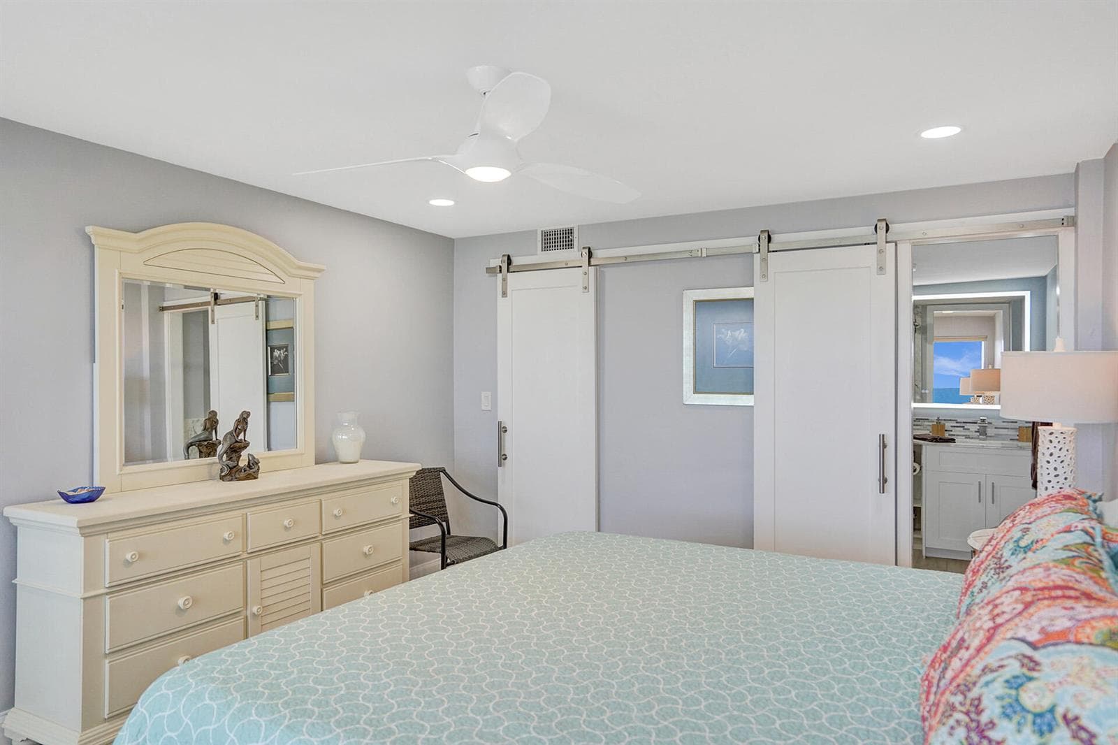 1169 Hillsboro 203 photo 24