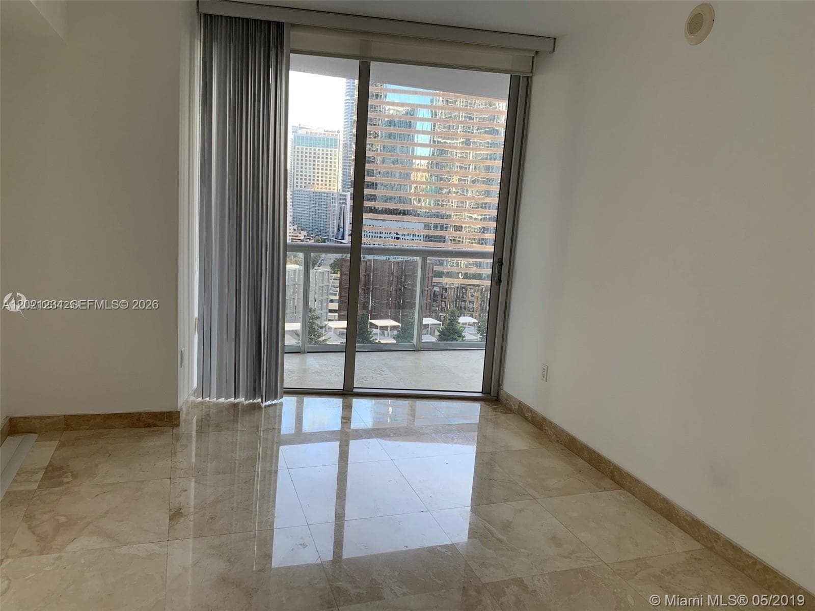 475 Brickell Ave 1813 photo 10