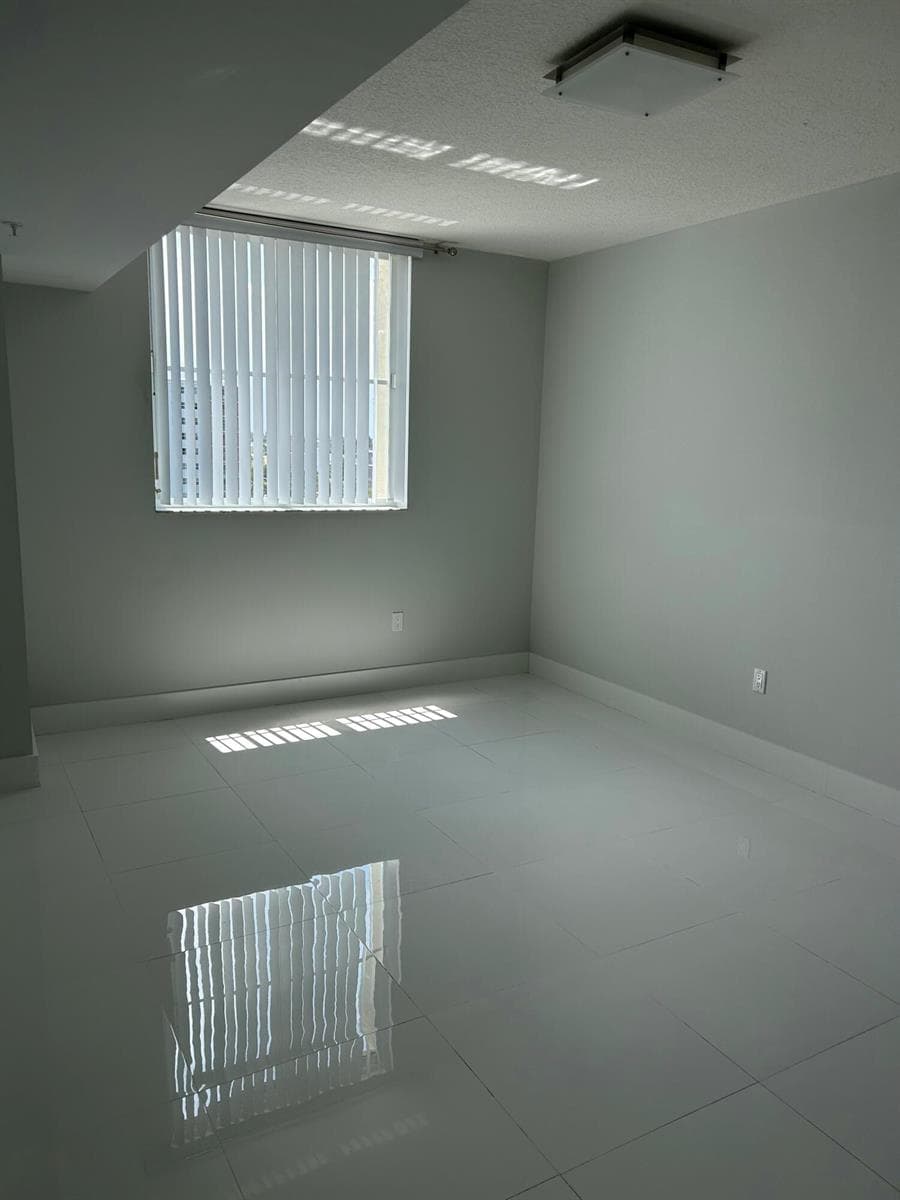 3020 NE 32nd Avenue 620 photo 15