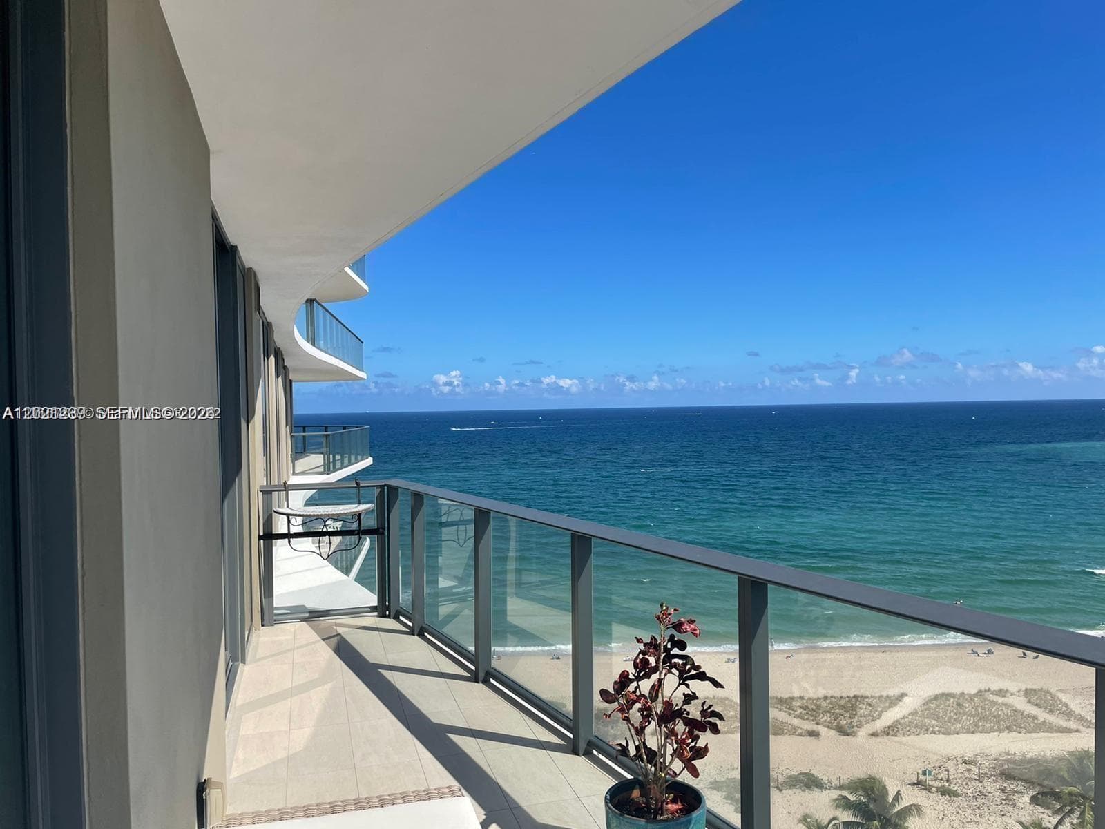730 Ocean Blvd 1205 photo 3