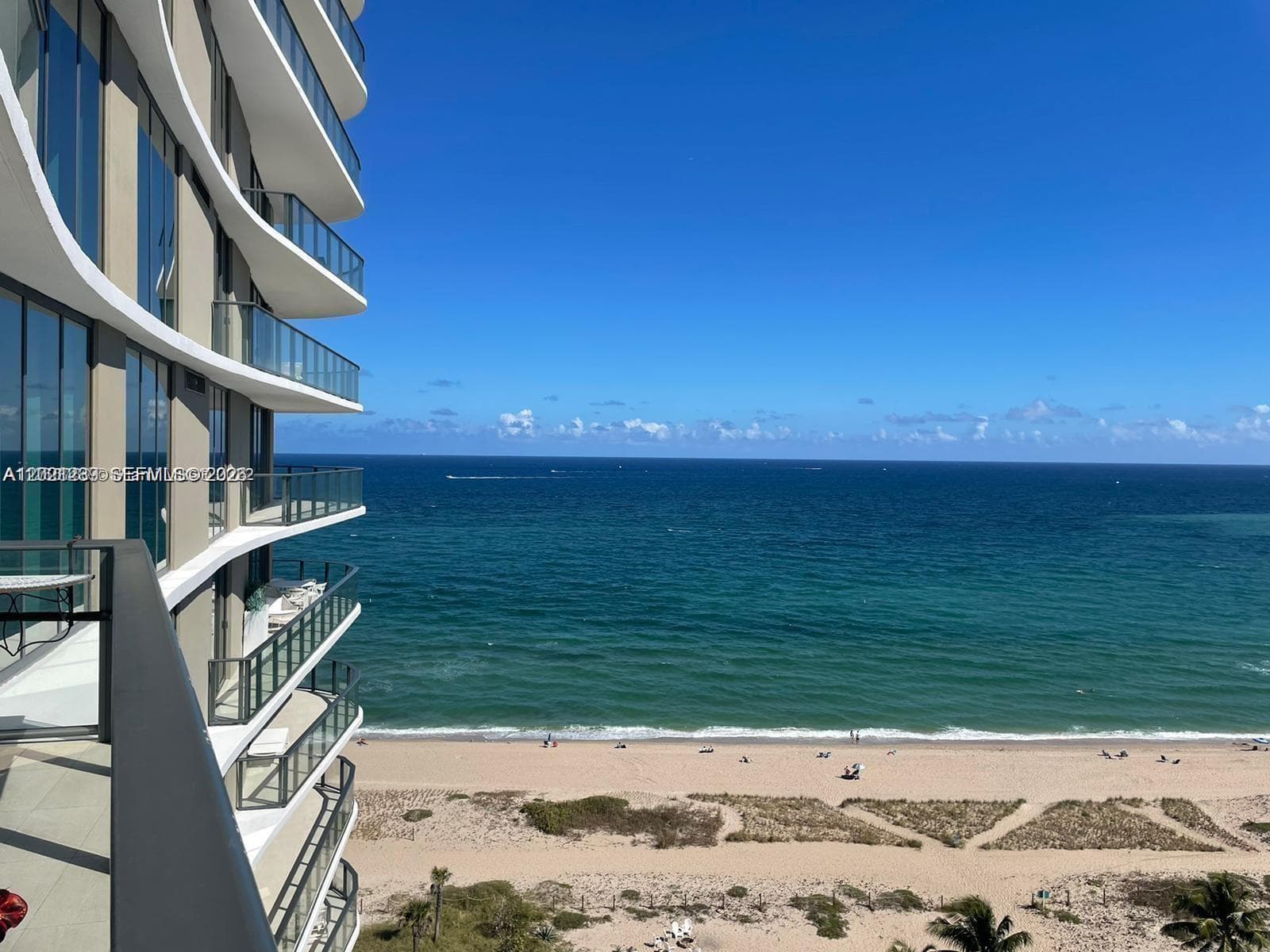 730 Ocean Blvd 1205 photo 1