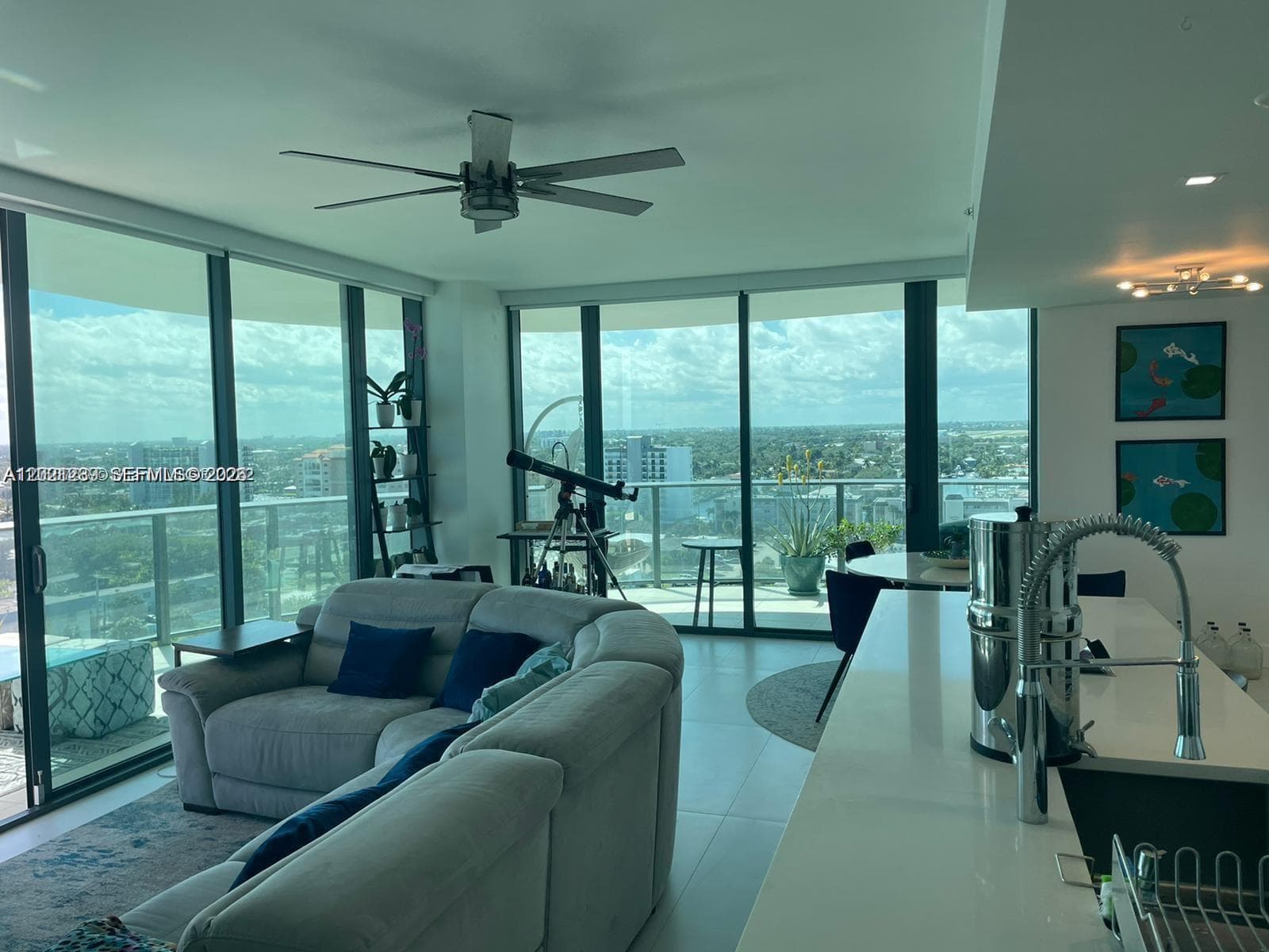 730 Ocean Blvd 1205 photo 8