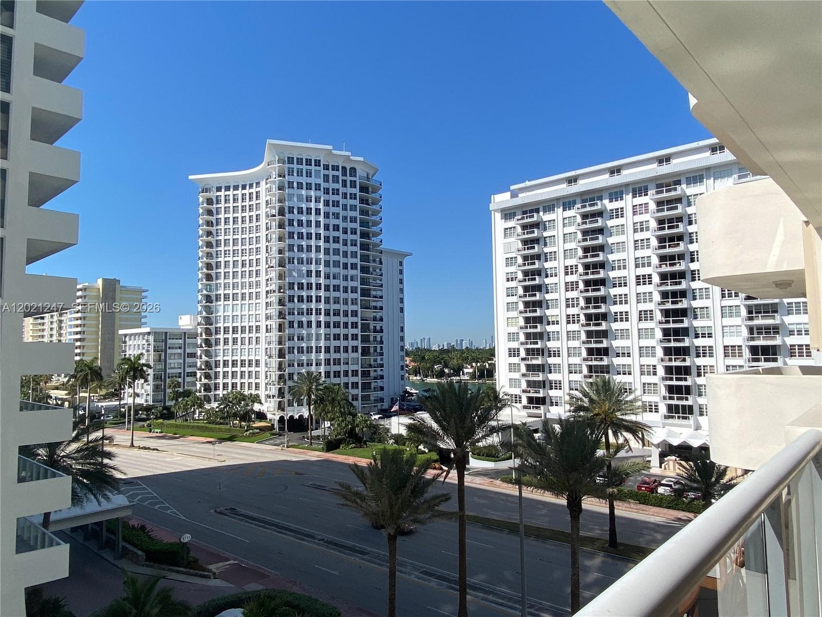 5757 Collins Ave 703 photo 16