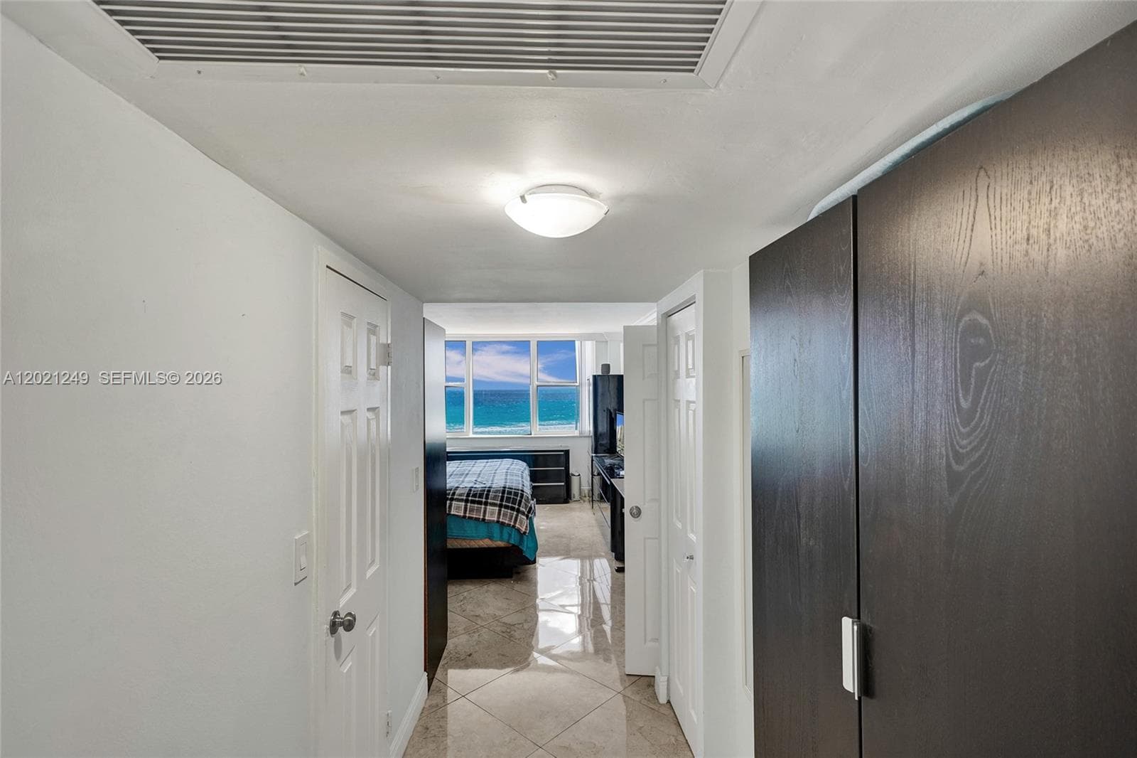 3180 Ocean Dr 415 photo 16