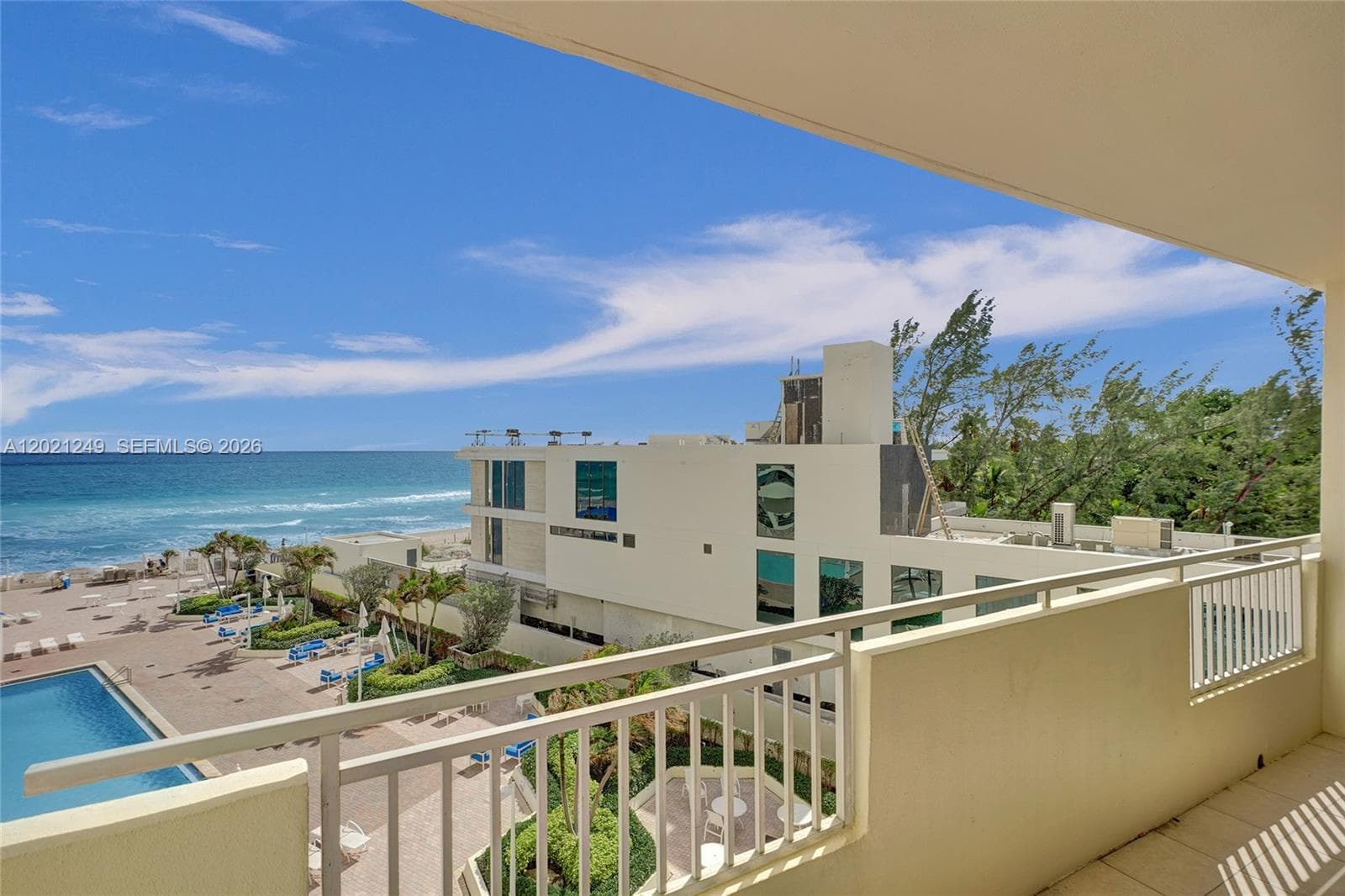 3180 Ocean Dr 415 photo 10