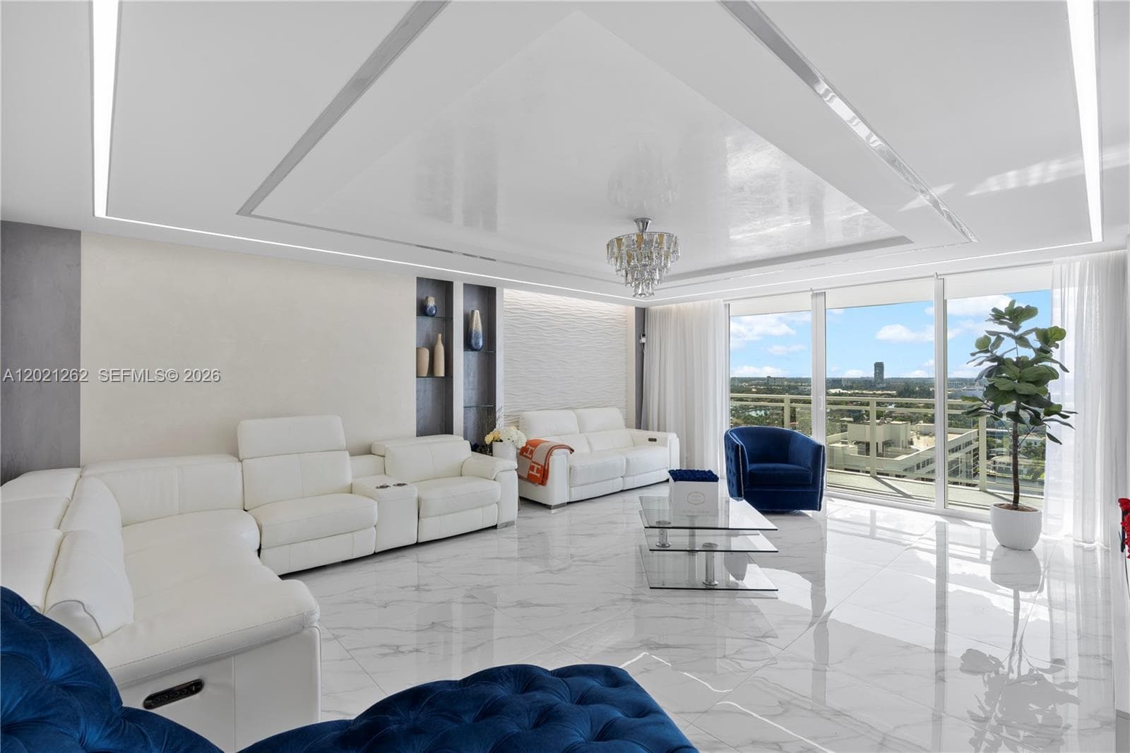 2030 Ocean Drive 2127 photo 1