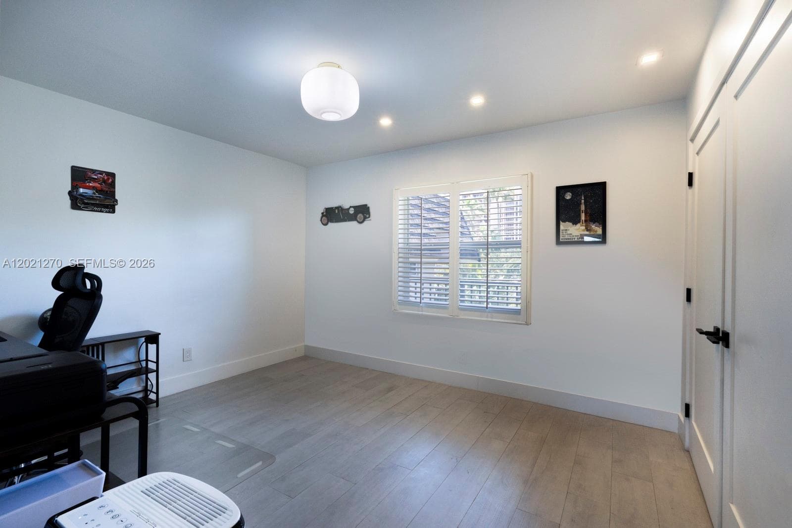 6815 Edgewater Dr 307 photo 15