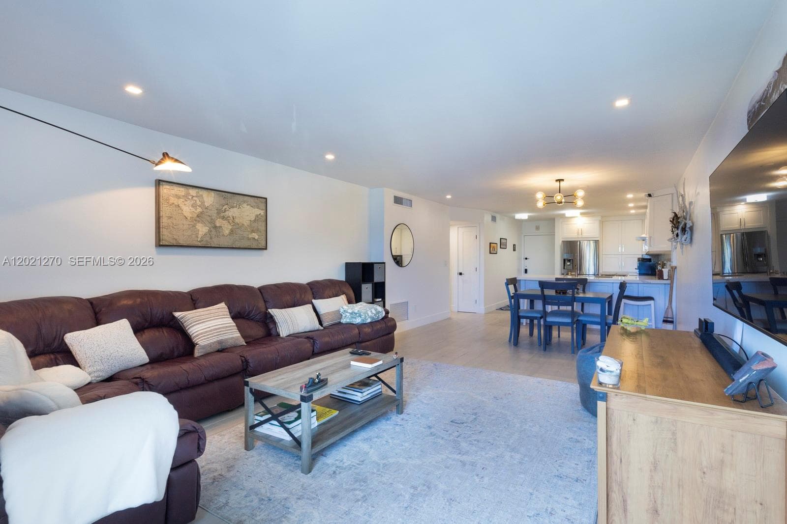 6815 Edgewater Dr 307 photo 11