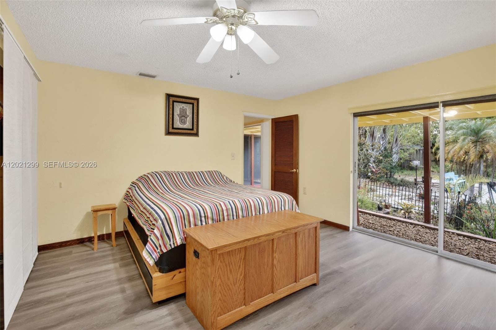 2048 SW 28th Ter photo 13