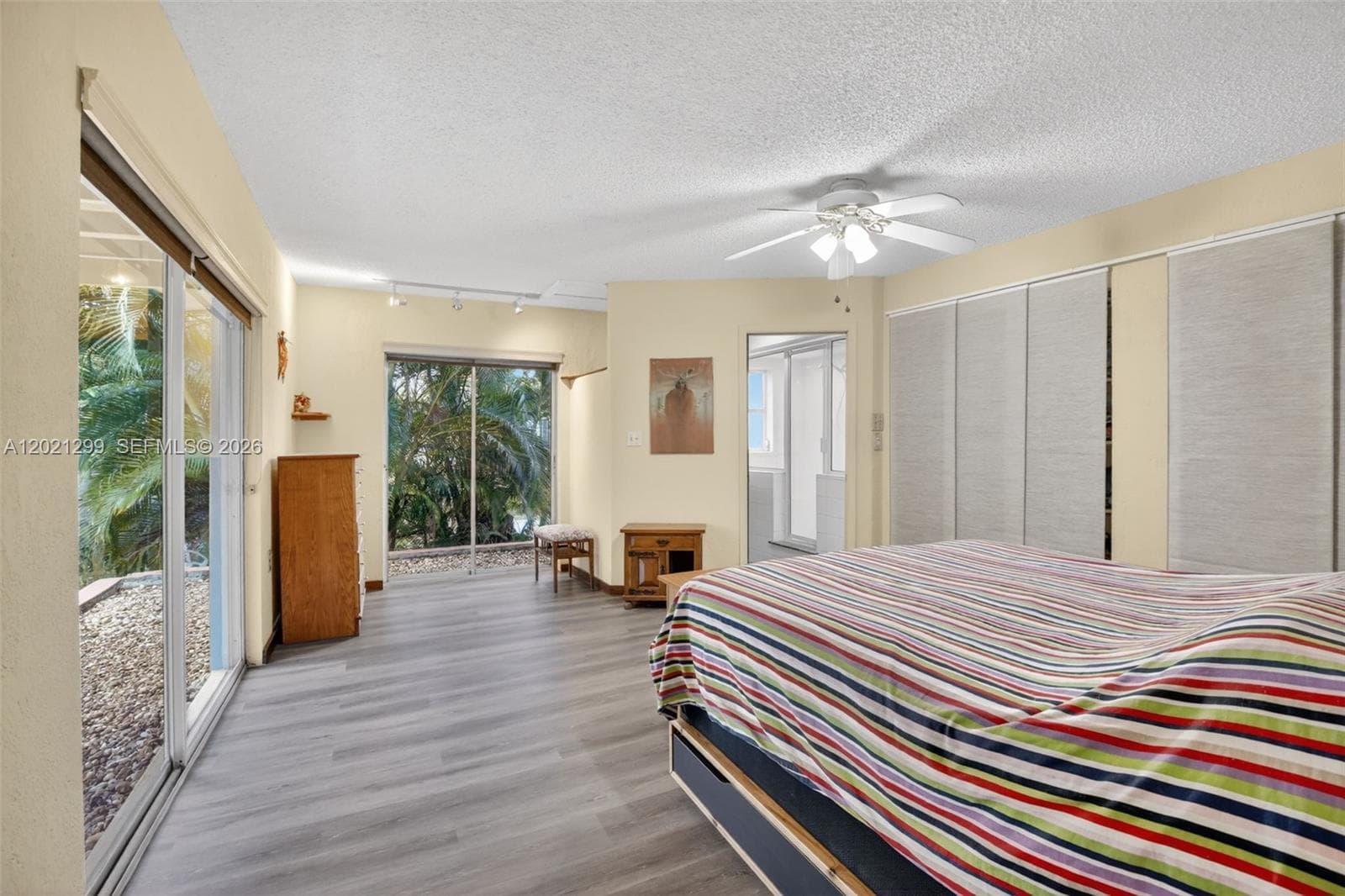 2048 SW 28th Ter photo 12