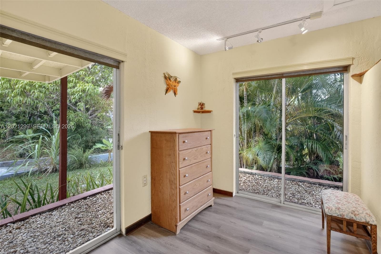 2048 SW 28th Ter photo 14