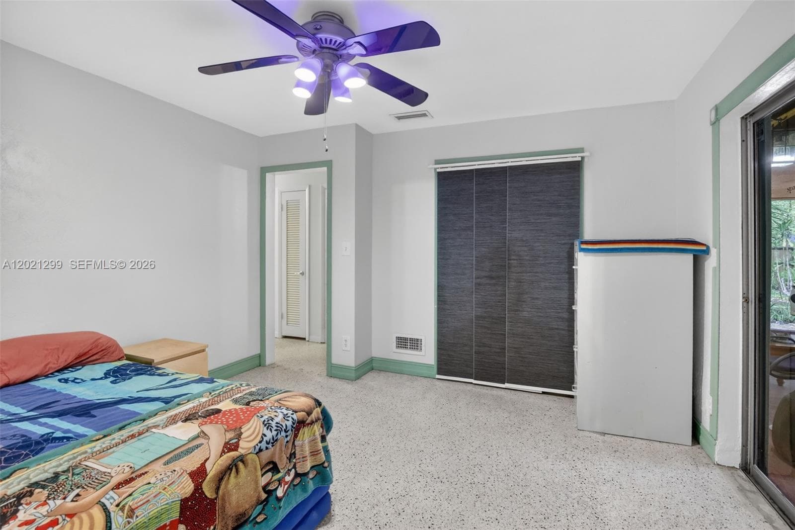 2048 SW 28th Ter photo 18