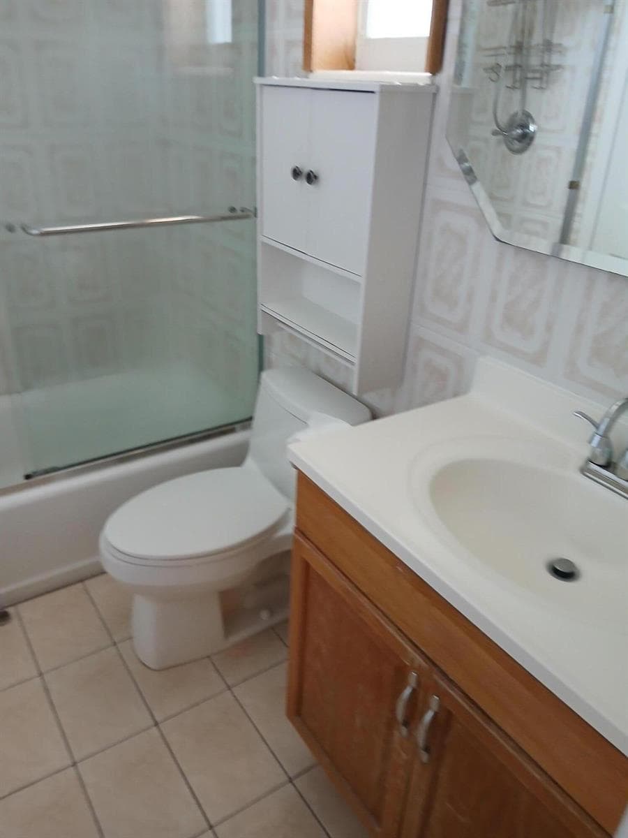 1893 S Ocean Drive 311 photo 3