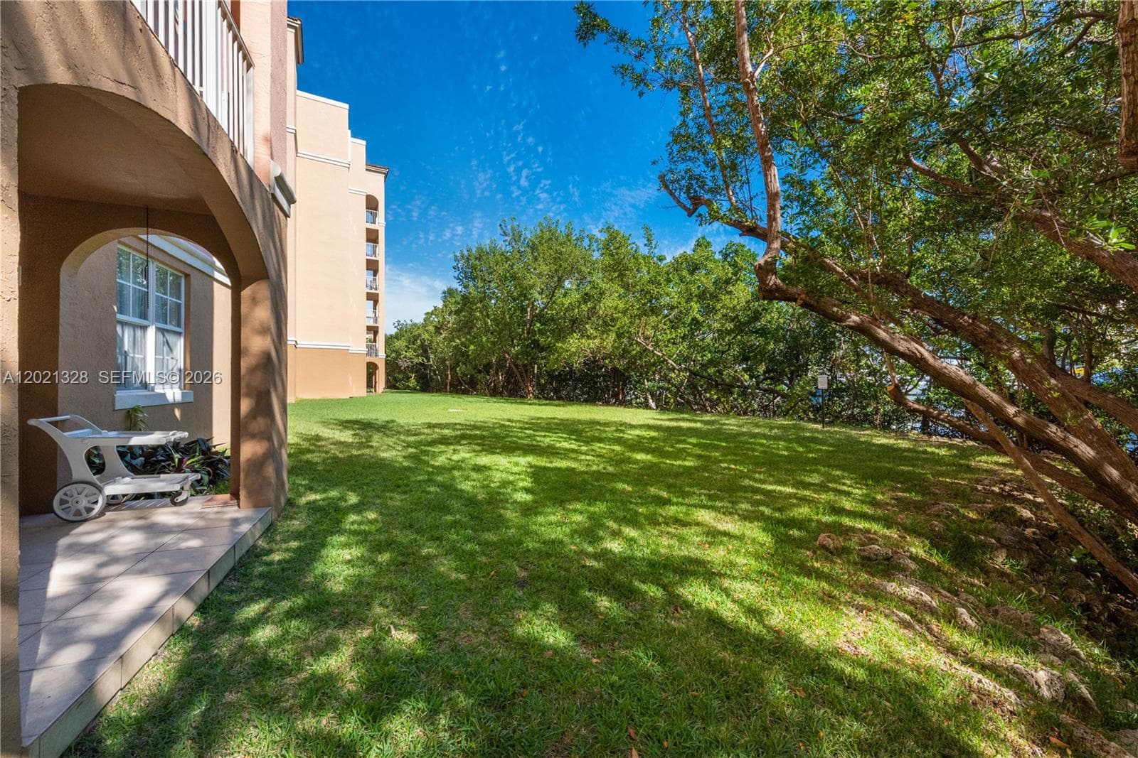 19601 Country Club Dr 7102 photo 6