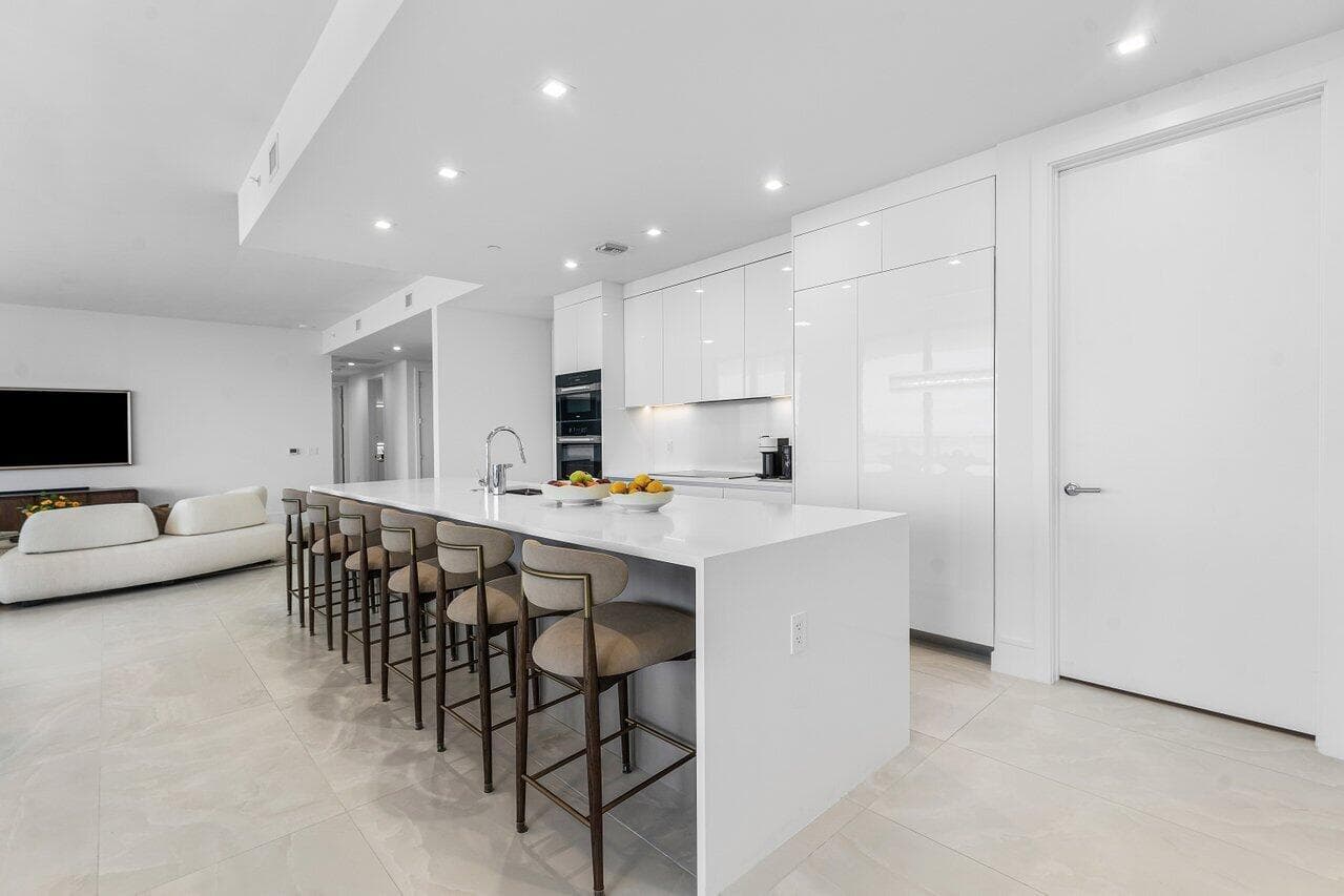 220 Lake Shore Drive 2109 photo 16