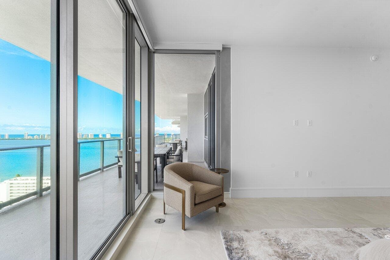 220 Lake Shore Drive 2109 photo 22