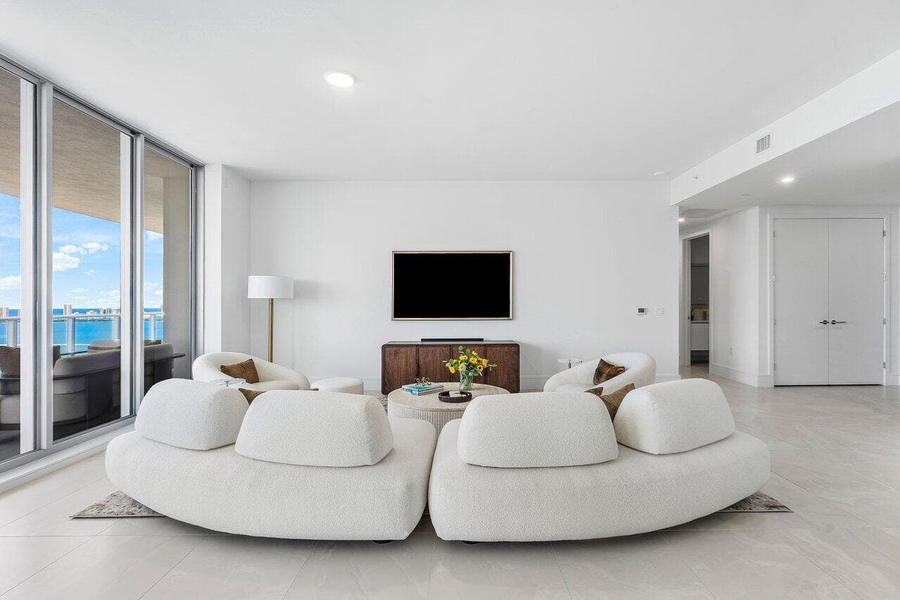 220 Lake Shore Drive 2109 photo 5