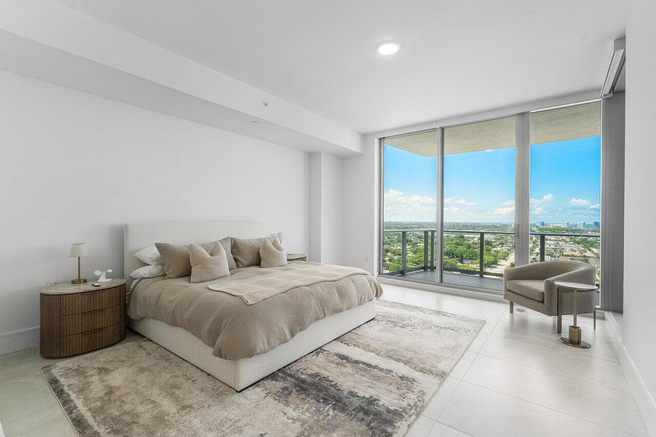 220 Lake Shore Drive 2109 photo 20